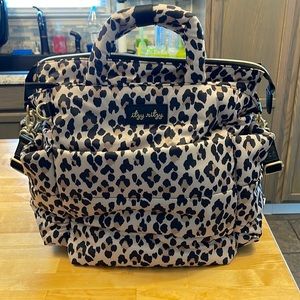 Itzy ritzy cheetah diaper bag